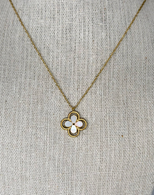 Collier Chance