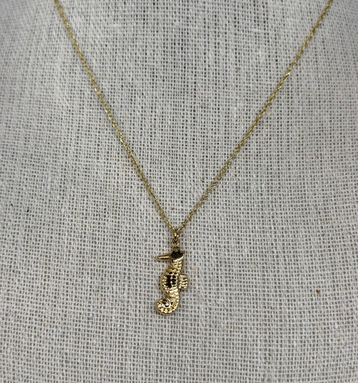 Collier Hippo