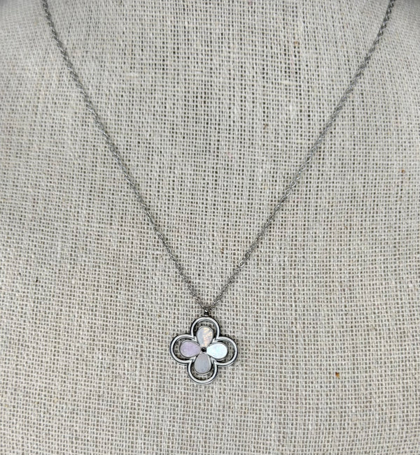 Collier Chance