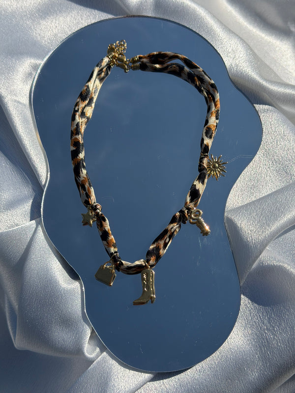 Collier Léo